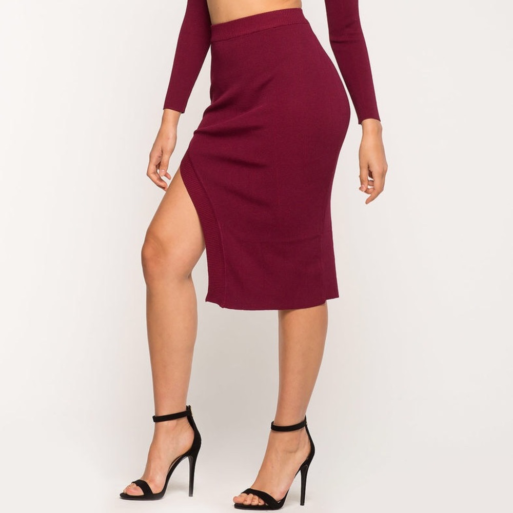 Burgundy/maroon sweater skirt